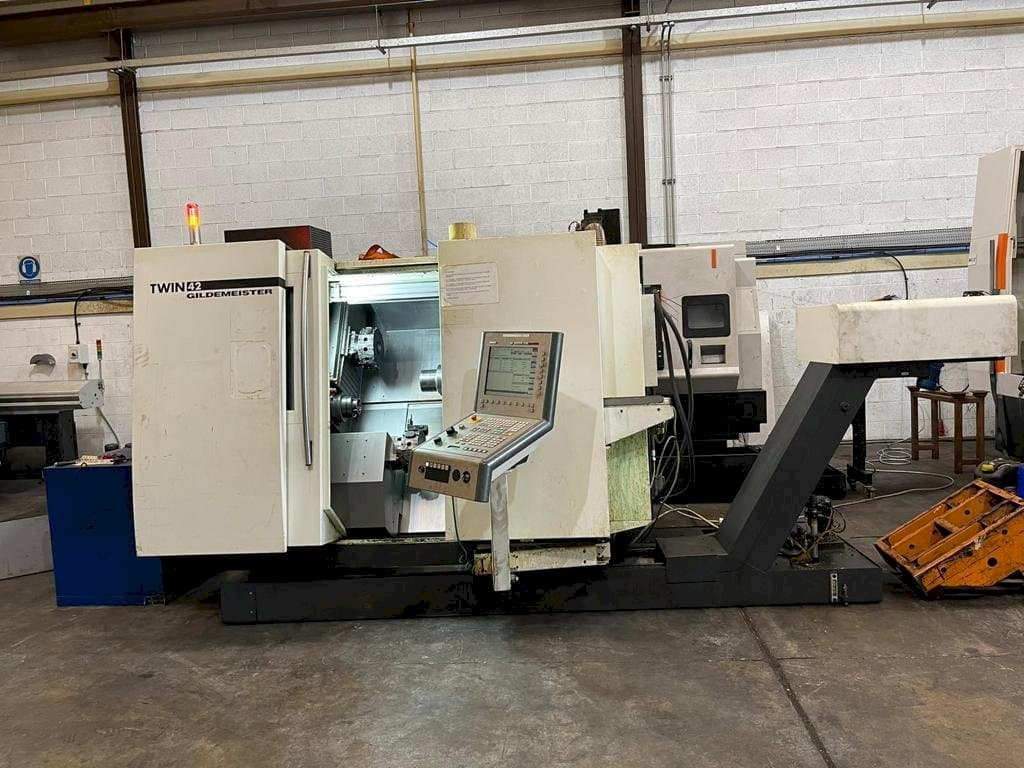 Makine  DMG GILDEMEISTER TWIN 42 Rg1 - Önden görünüm