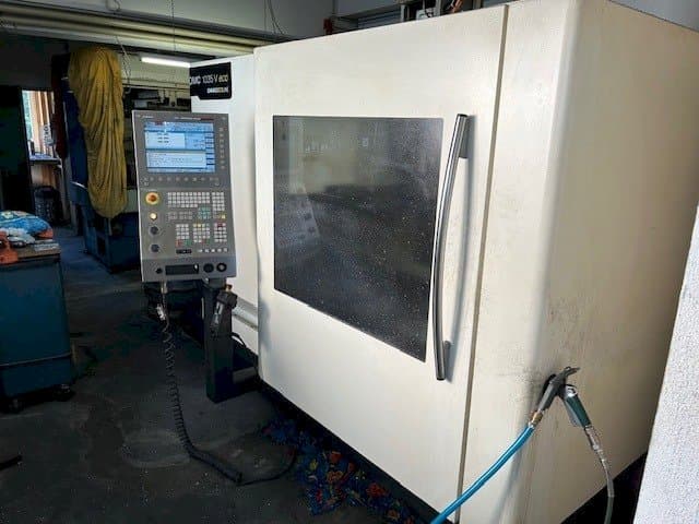 Makine DMG 1035 Evo - Önden görünüm