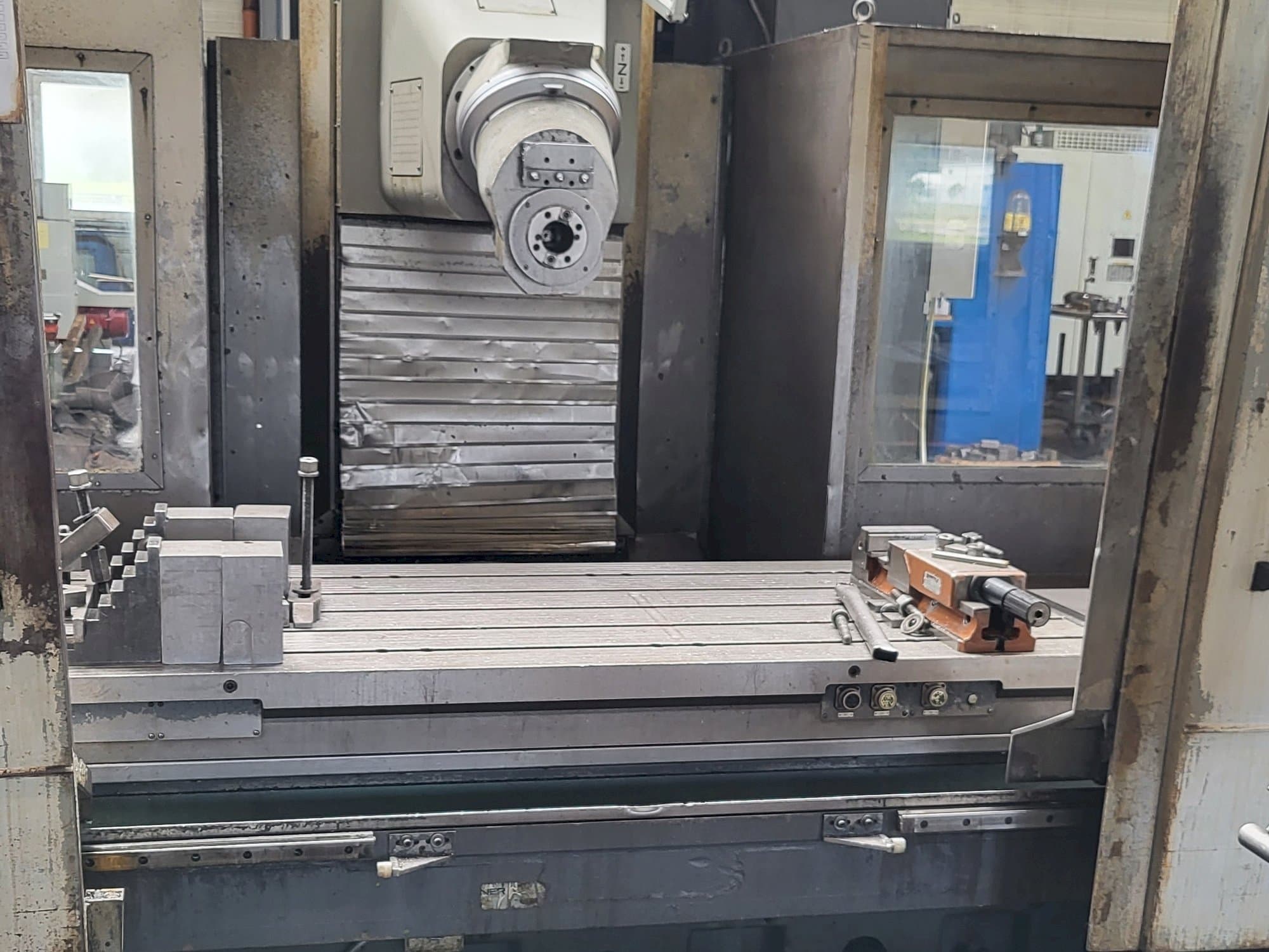 Makine ANAYAK PERFORMER 2000 - Önden görünüm