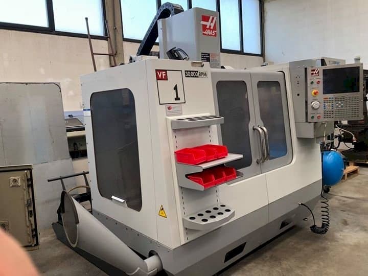 Makine HAAS VF1 SS - Önden görünüm