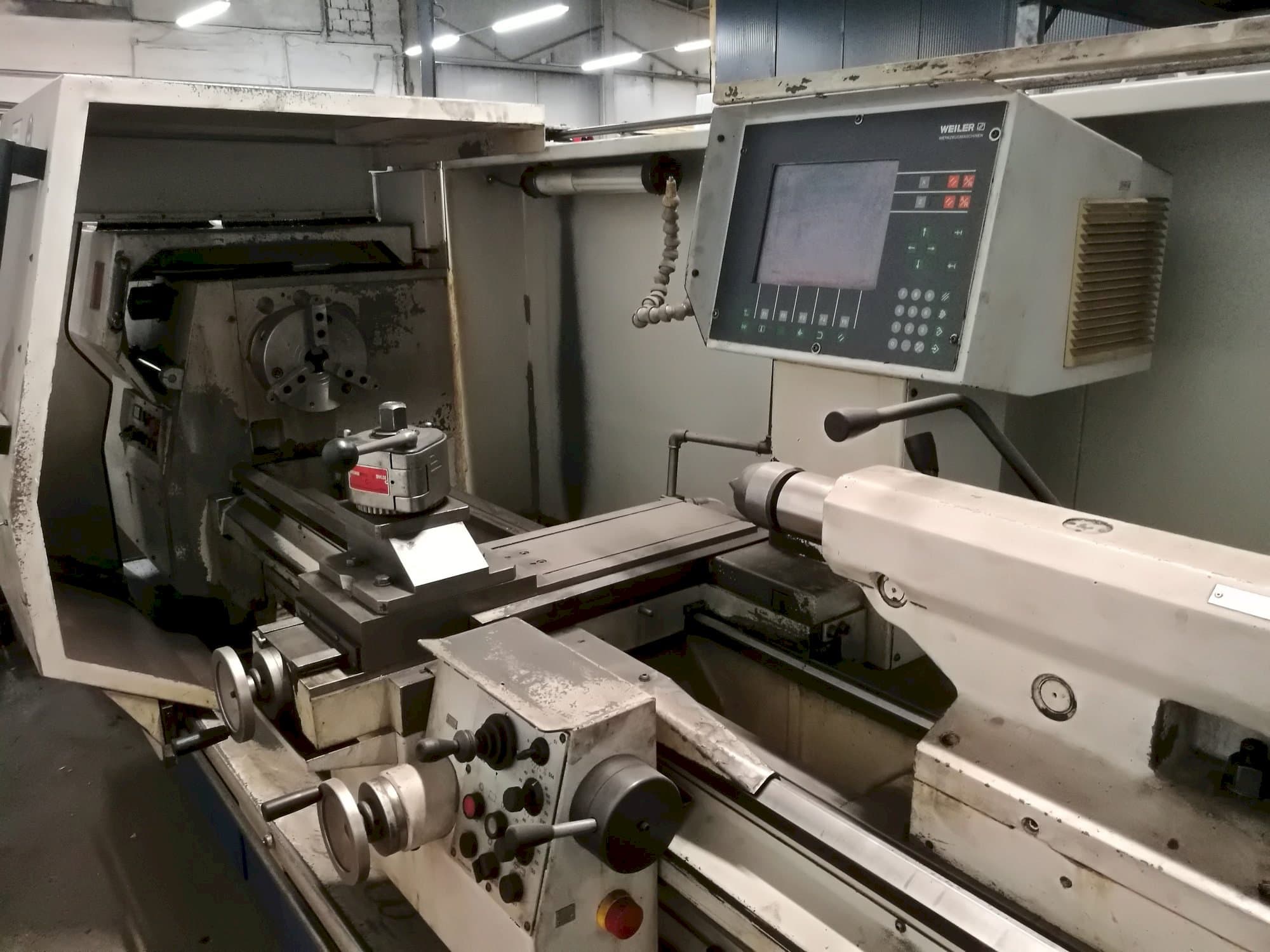 Makine  Weiler E50/2 - Önden görünüm