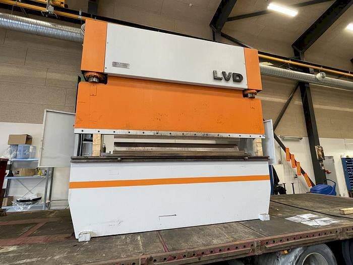 Makine  LVD PP 100 - Önden görünüm