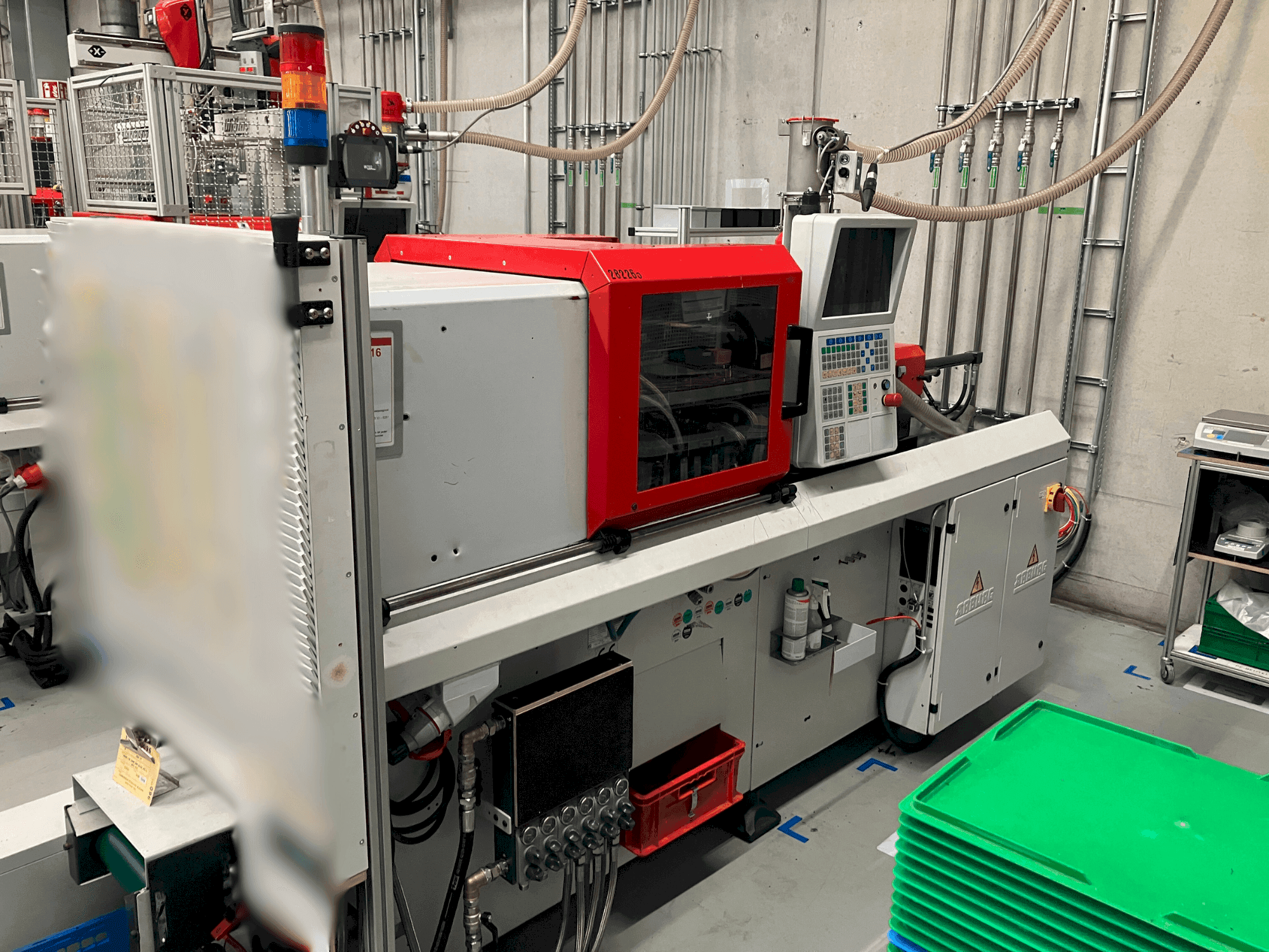 Makine  Arburg Allrounder 270 S 250-60 - Önden görünüm