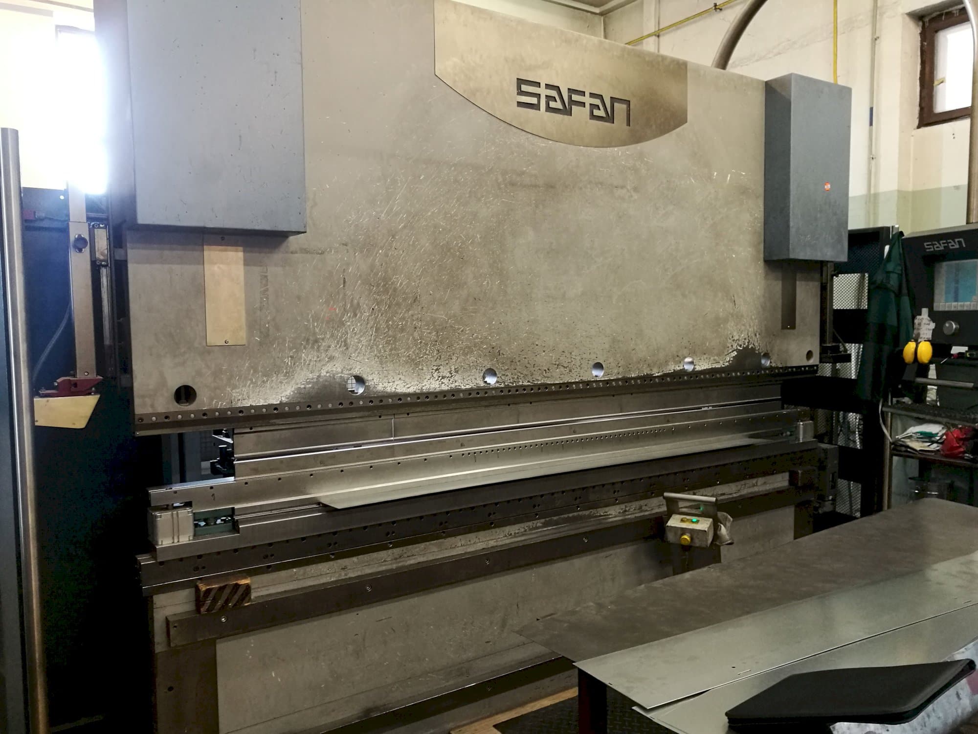 Makine Safan - Sol görünüm CNCL-K 120-3100 TS1