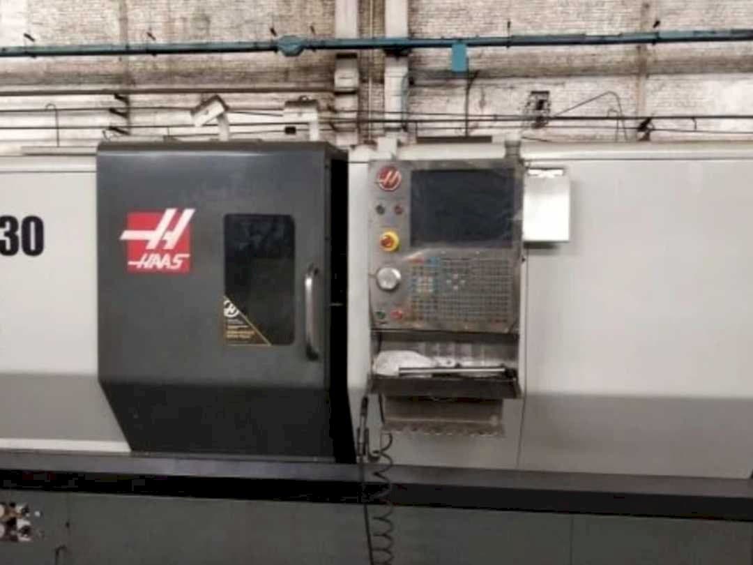 Makine HAAS ST-30 - Önden görünüm