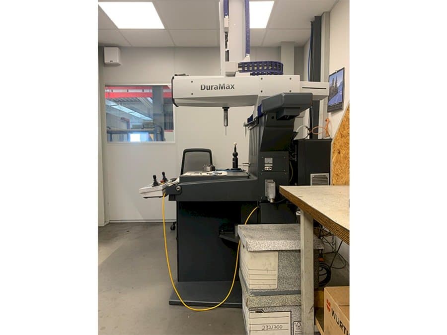 Makine  ZEISS Duramax 3-D - Önden görünüm