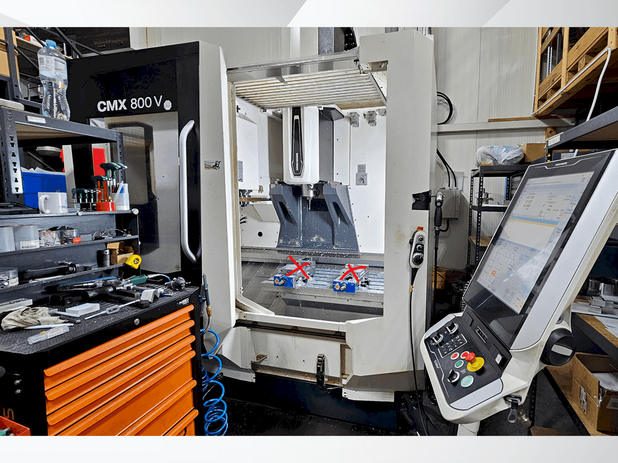 Makine DMG CMX 800V - Önden görünüm