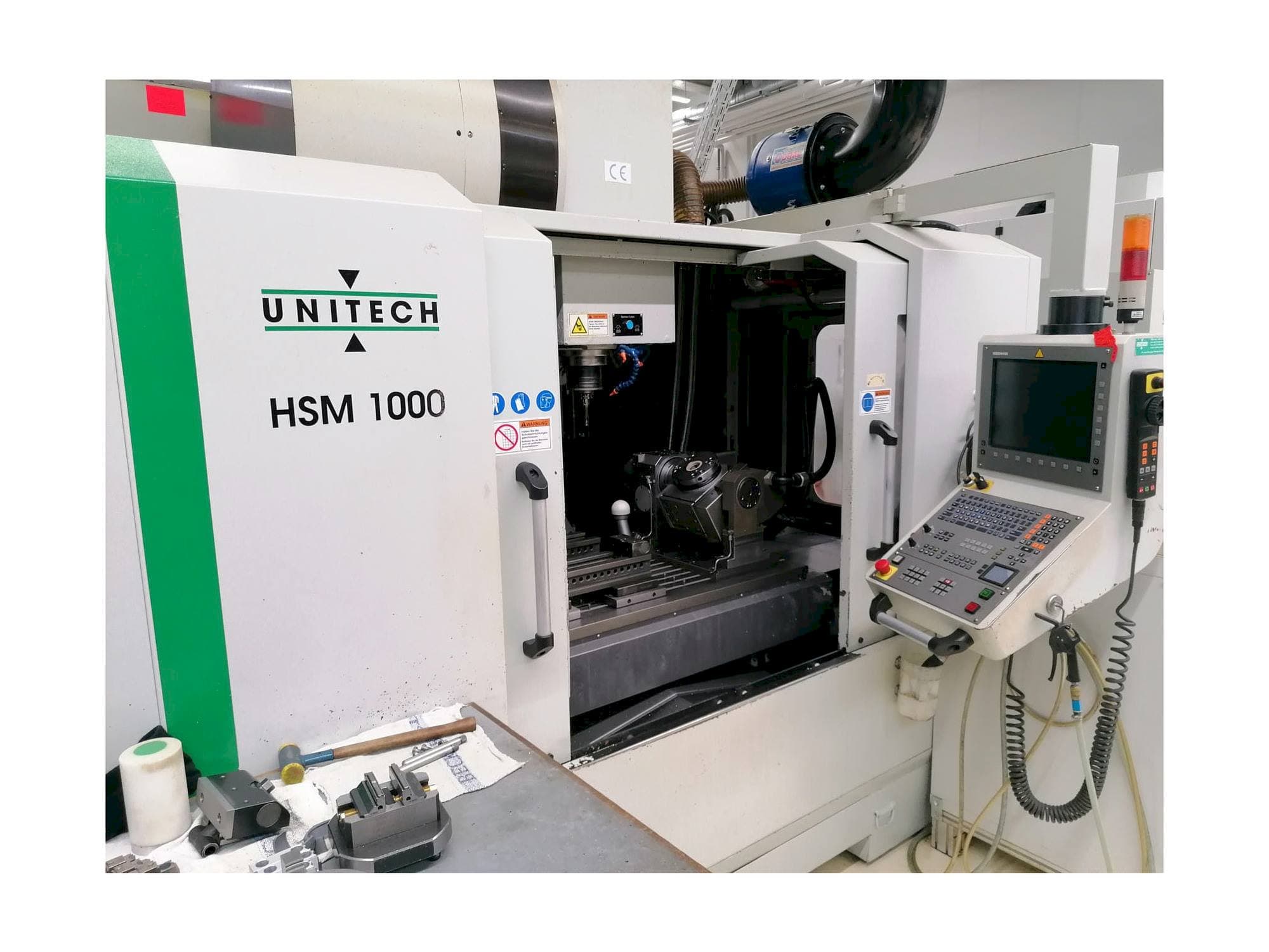 Makine UNITECH HSM1000 - Önden görünüm