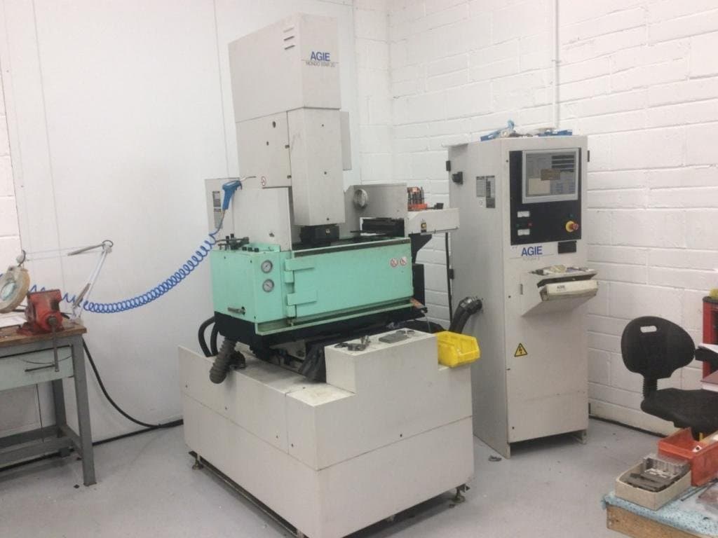 Makine  AGIE Mondo 20 Star - Önden görünüm