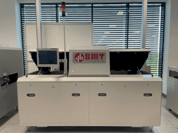 Makine SMT UV 3/-3 - Önden görünüm