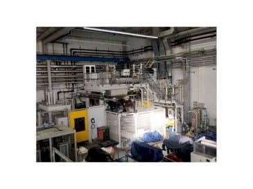 Makine EXTRAPLAST 140to - Önden görünüm