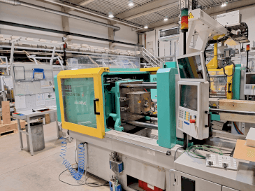 Makine Arburg 470 A 800-170 - Önden görünüm