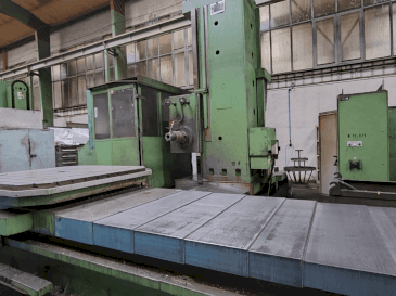 Makine TOS WHN 13.8 CNC - Önden görünüm