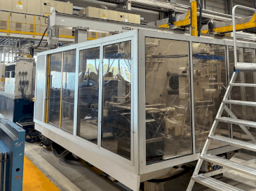 Makine Krauss Maffei 800-5000MC4 - Önden görünüm