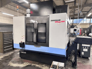 Makine DOOSAN VC 510 - Önden görünüm