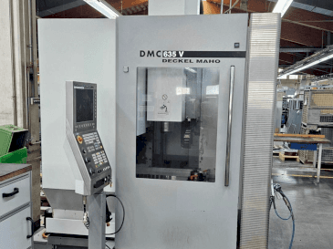 Makine DMG DECKEL MAHO DMC 635V - Önden görünüm