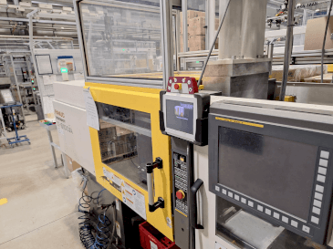Makine FANUC Roboshot S100iA - Önden görünüm