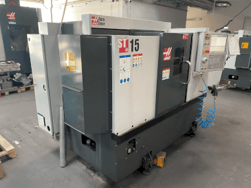 Makine HAAS ST-15 - Önden görünüm