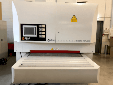 Makine DMC MASTERBRUSH MB 1350 M4 (2011) - Önden görünüm