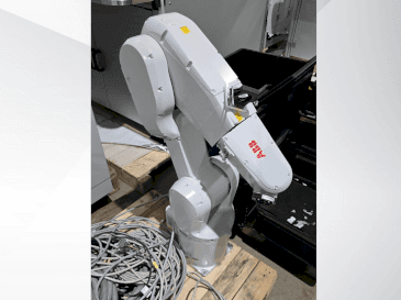 Makine ABB IRB 1200-5/0.9 - Önden görünüm