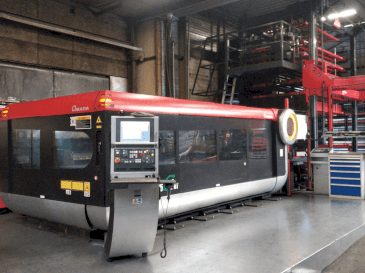 Makine AMADA LC-3015F1NT 4kW CO2 - Önden görünüm
