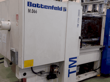 Makine  Battenfeld TM 270 / 2800 - Önden görünüm