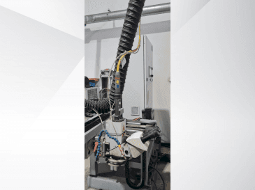 Makine TRUMPF TRUPULSE 304 - Önden görünüm