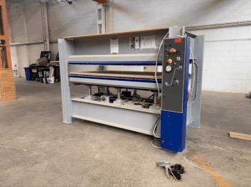 Makine  FORMAT4 HVP Typ 4 - Önden görünüm