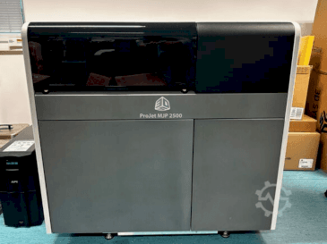 Makine 3DSYSTEMS projet 2500 plus - Önden görünüm