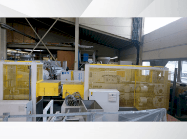 Makine Krauss Maffei KMD 75 XS/P - Önden görünüm