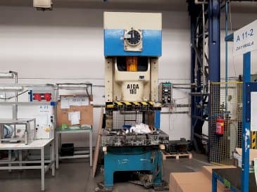 Makine  AIDA NC1-150 - Önden görünüm