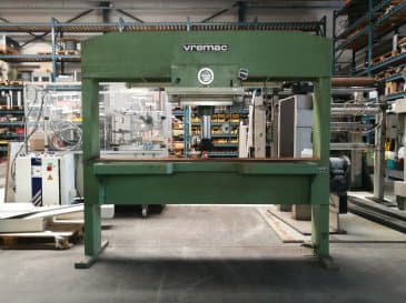 Makine Vremac - Önden görünüm Brugstans