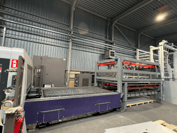 Makine Bystronic ByTrans 3015 Standard - Önden görünüm