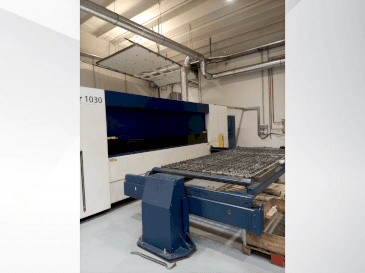 Makine TRUMPF TruLaser 1030 - Önden görünüm