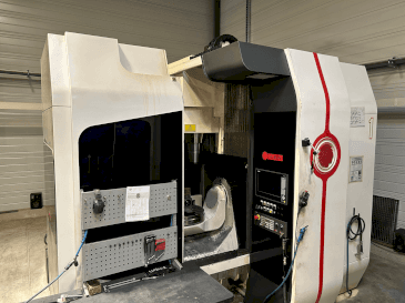 Makine  Huron UMILL 6 - Önden görünüm