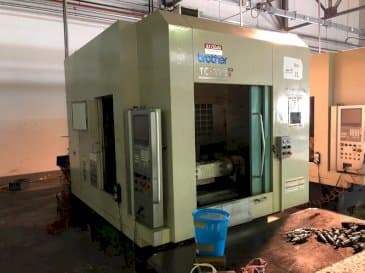 Makine  Brother TC 32B - Önden görünüm