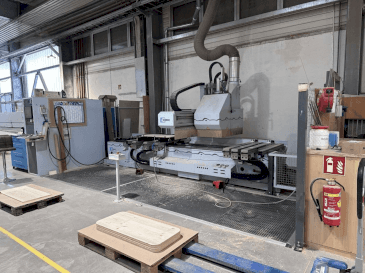 Makine  Weeke OPTIMAT BHC 550 - Önden görünüm