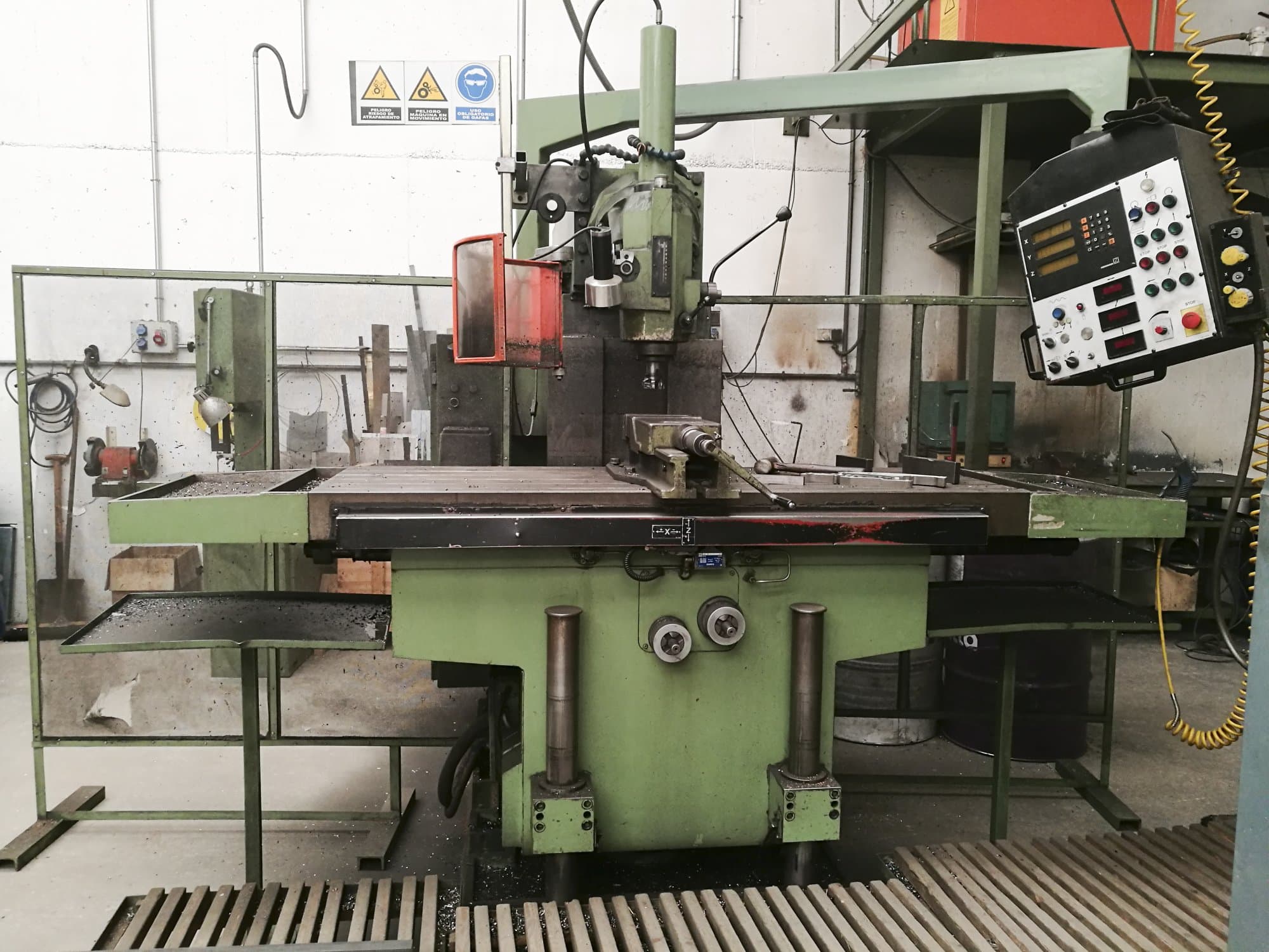 Makine CME - Önden görünüm F4 CMC