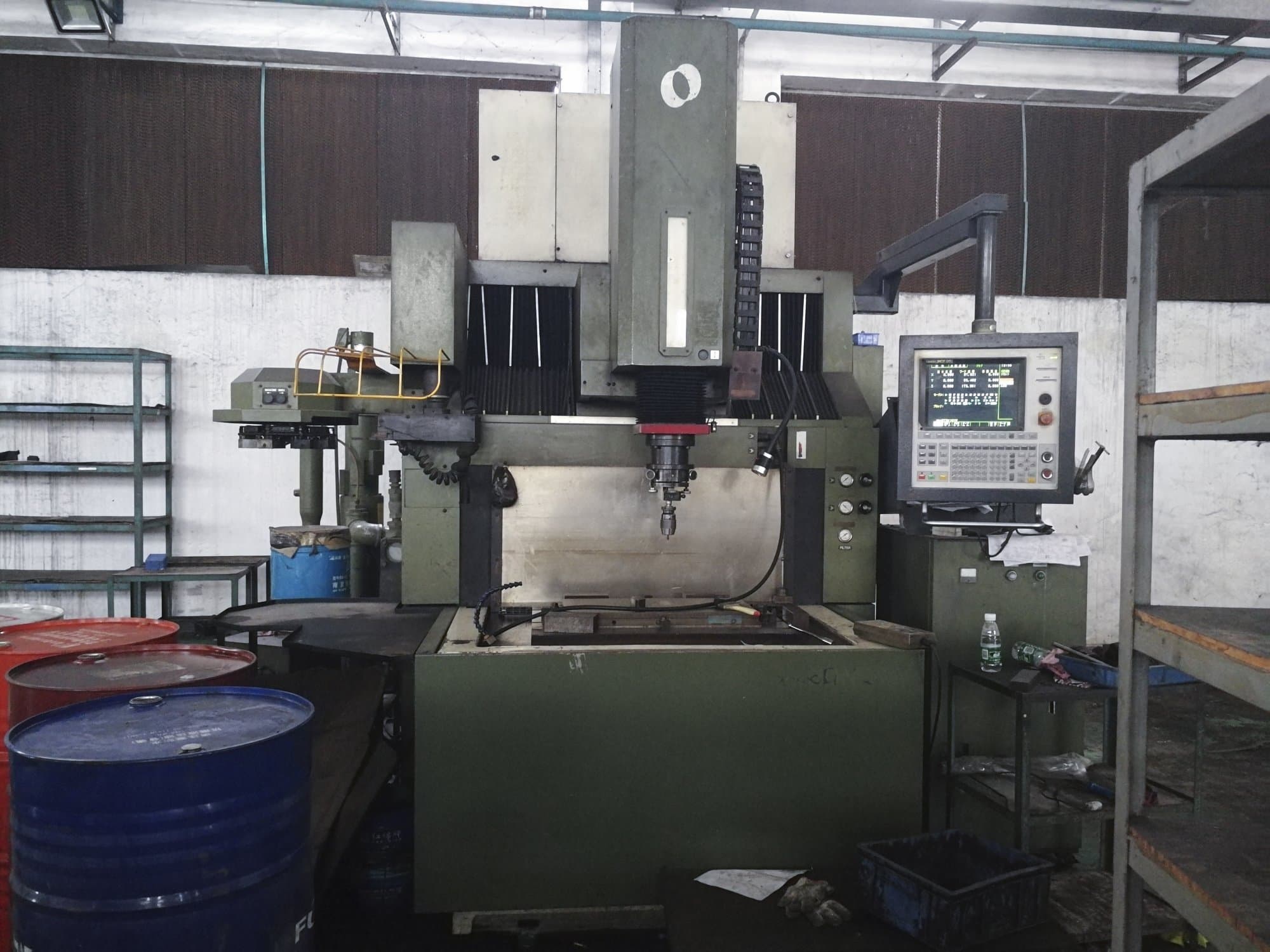 Makine Makino - Önden görünüm EDNC65