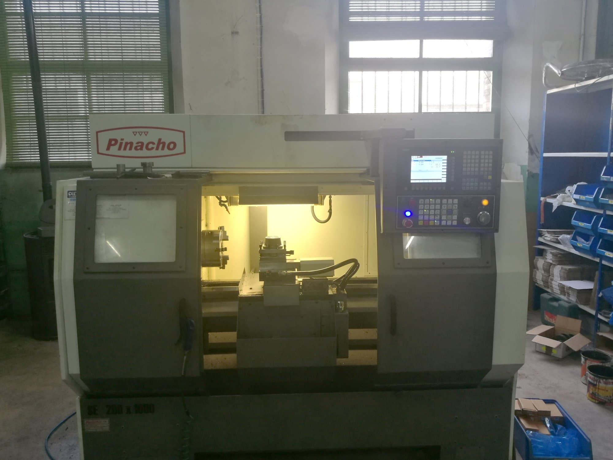 Makine  Pinacho - Önden görünüm SE-200