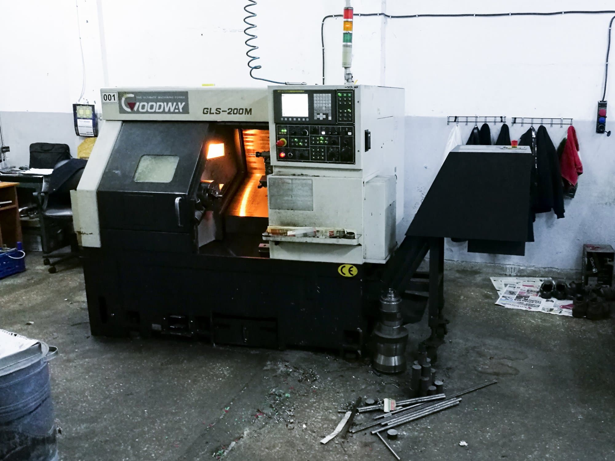 Makine Goodway - Sol görünüm GLS-200M