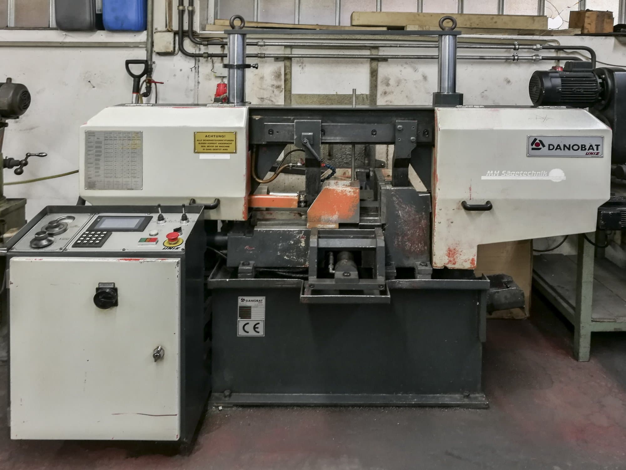 Makine  DANOBAT - Önden görünüm CR-260A