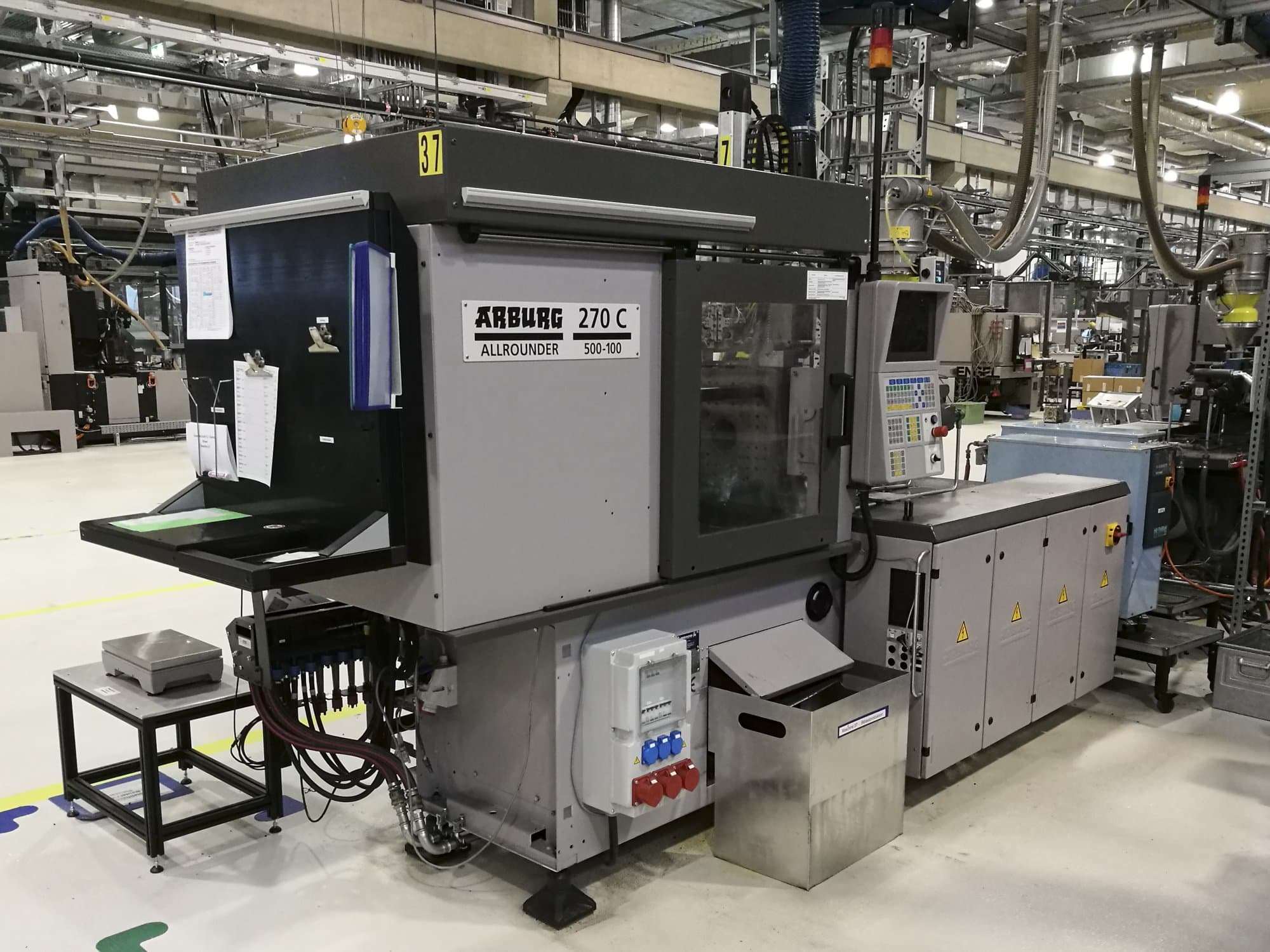 Makine Arburg - Sol görünüm 270C 500-100