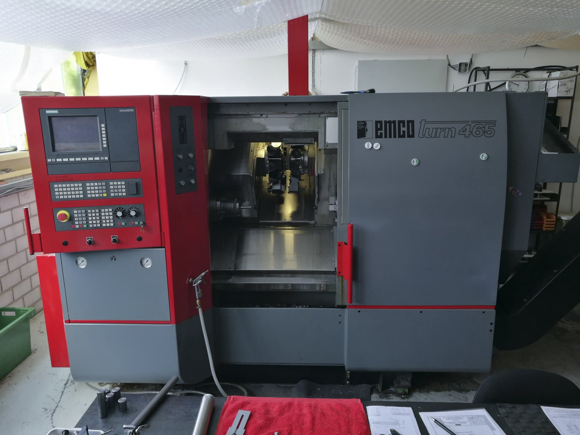 Makine EMCO - Önden görünüm EMCOTURN 465 DS
