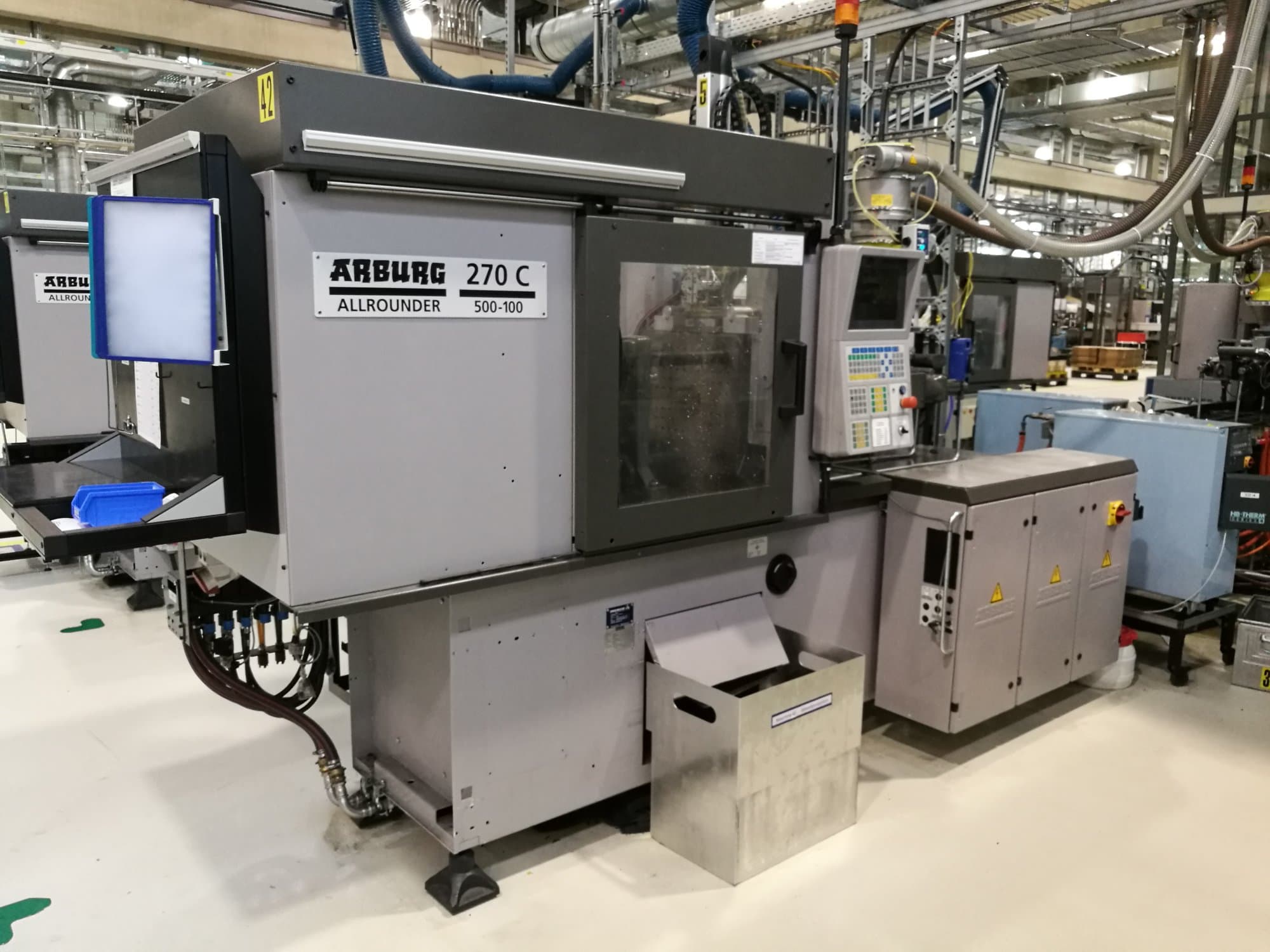 Makine  1 Arburg - Sol görünüm 270C 500-100