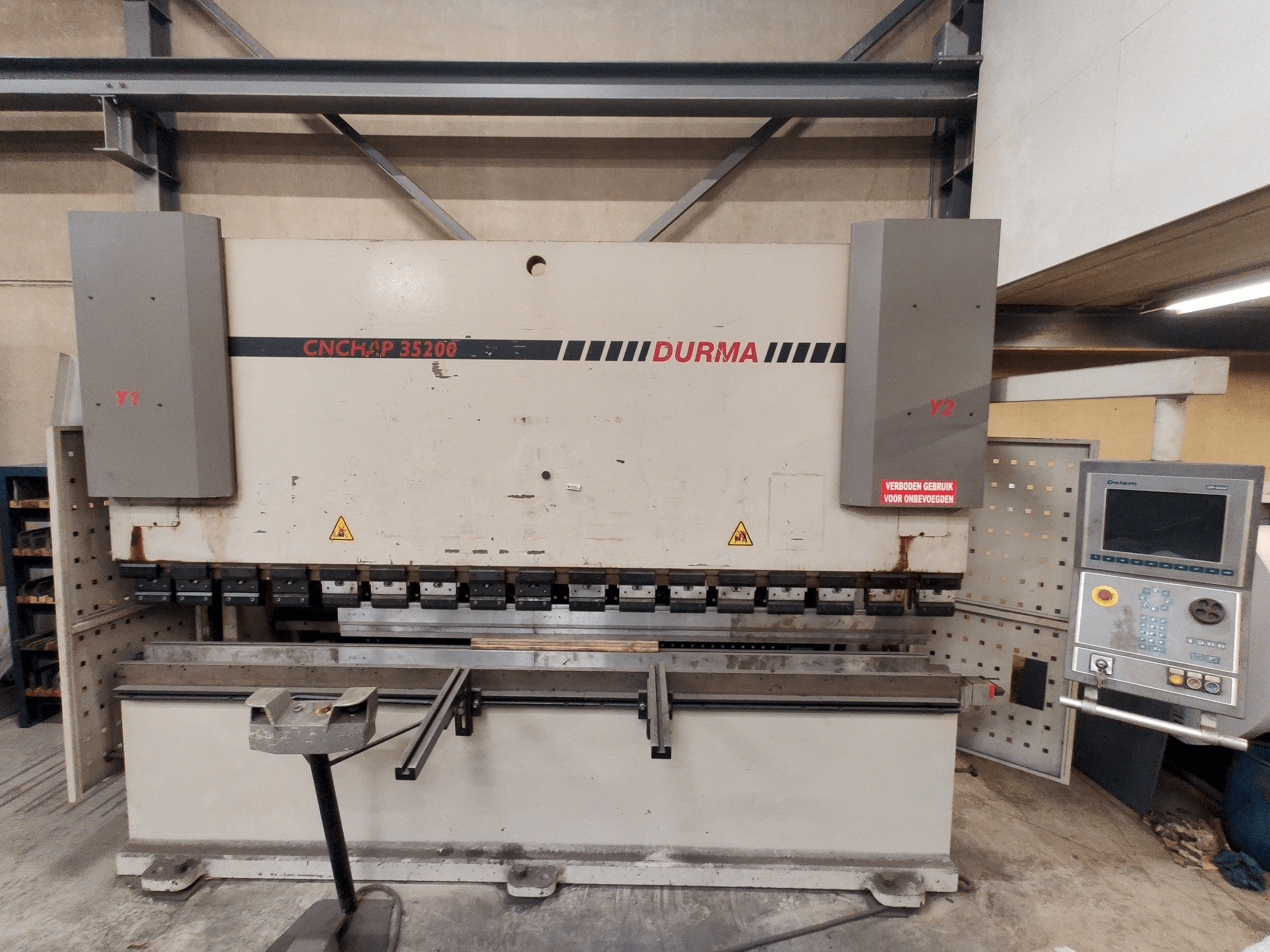 Makine Durma CNC HAP 35200 - Önden görünüm