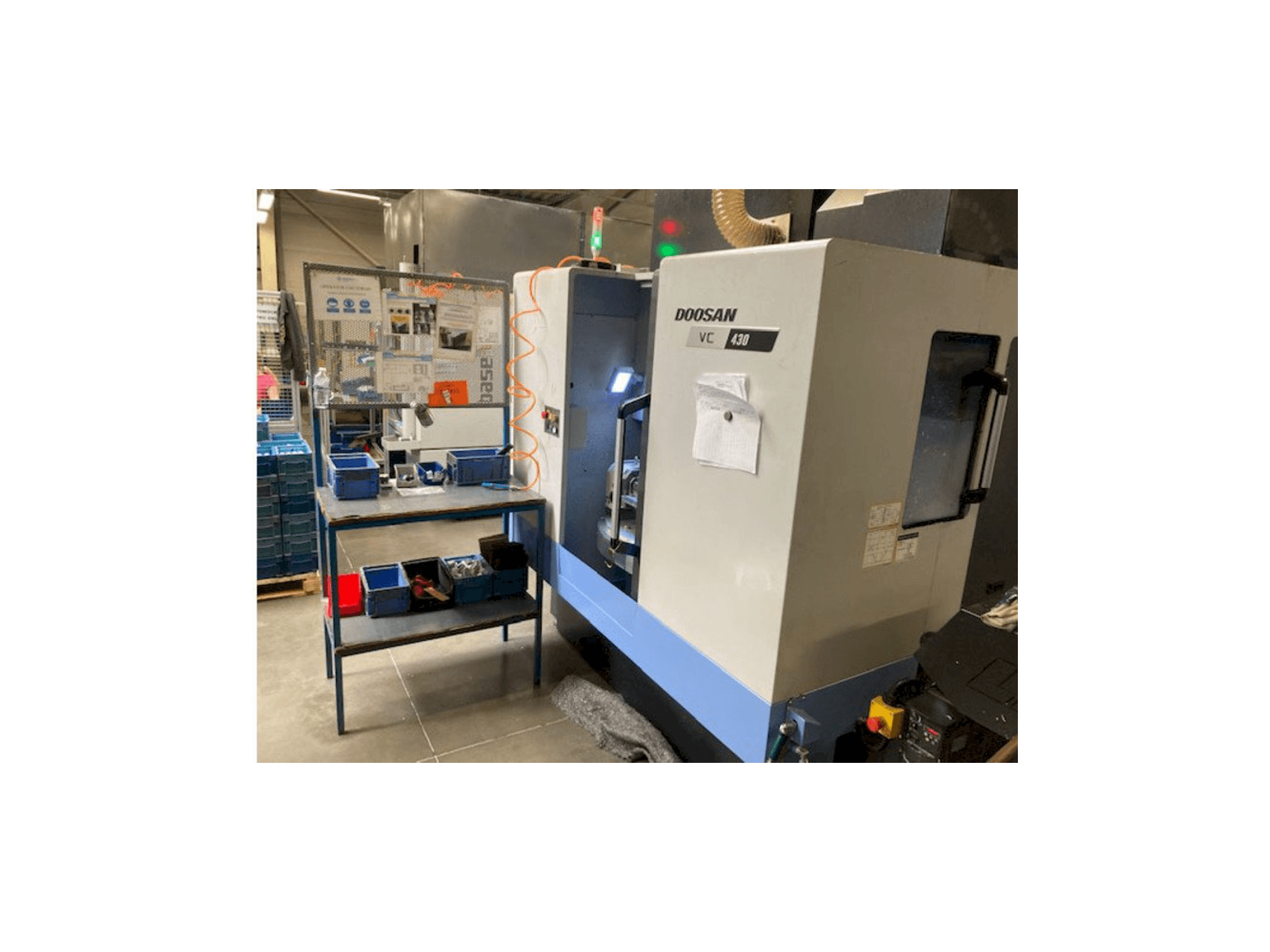 Makine Doosan VC 430 - Önden görünüm