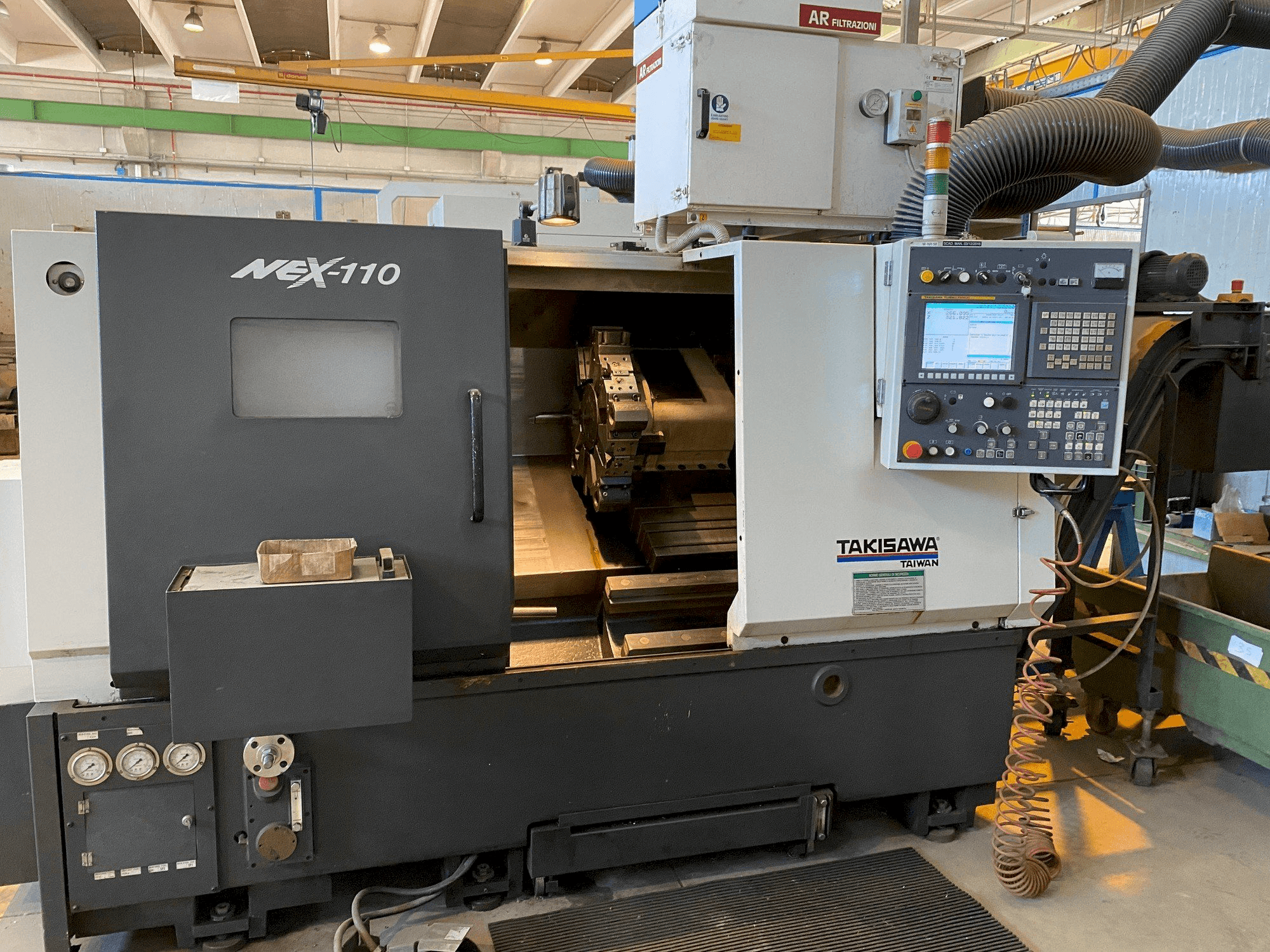 Makine Takisawa NEX-110 - Önden görünüm