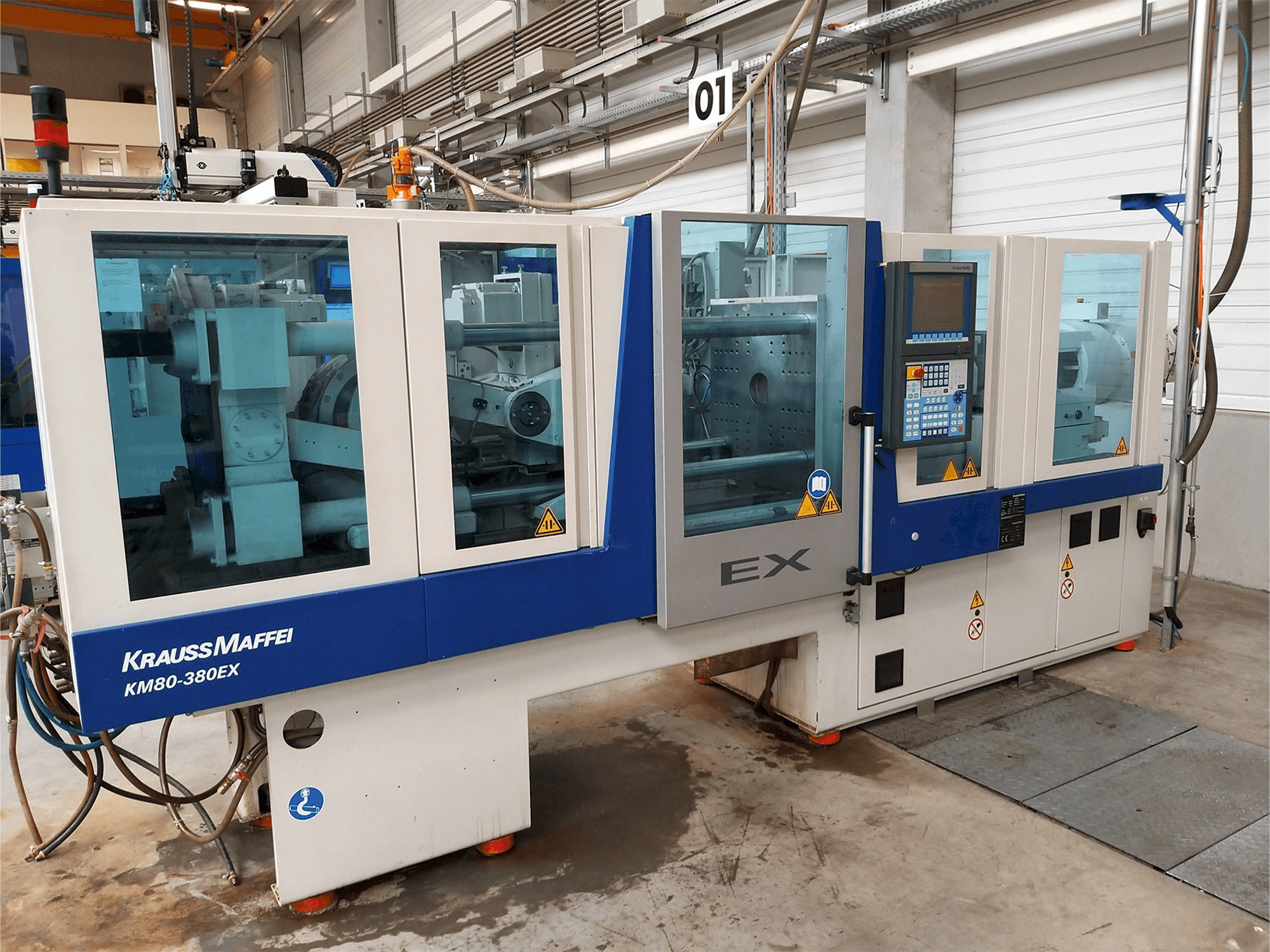 Makine Krauss Maffei 80-380 Ex - Önden görünüm