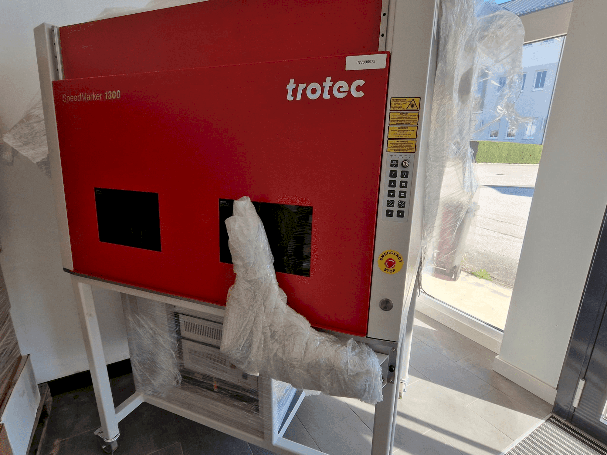 Makine Trotec SpeedMarker 1300 - Önden görünüm